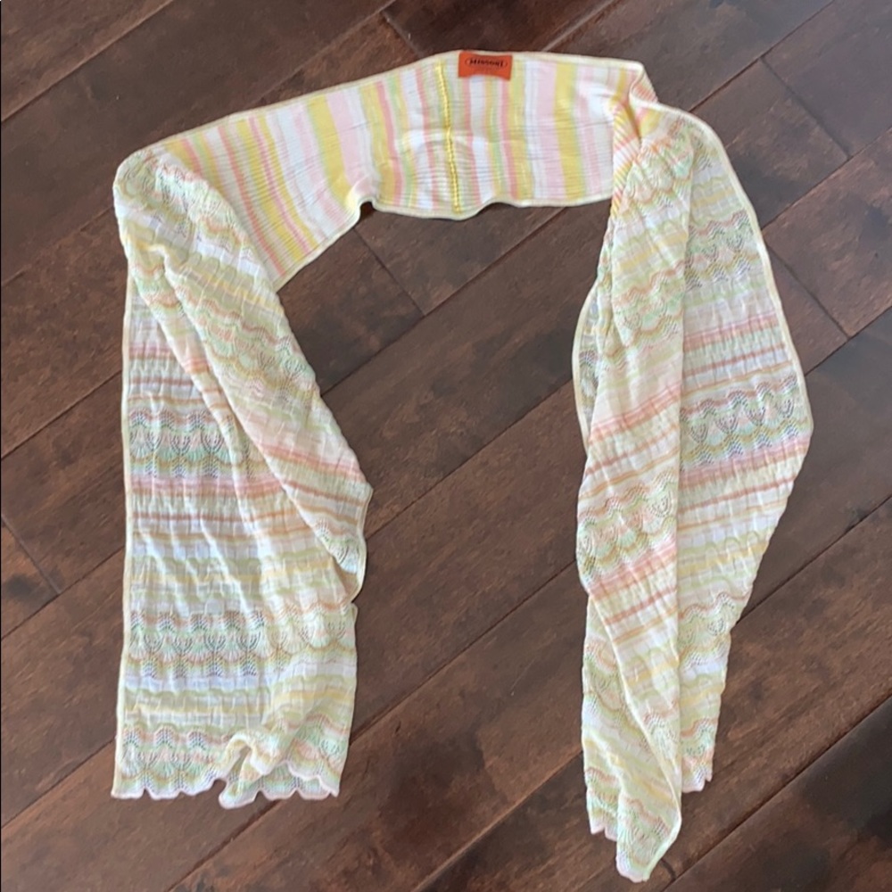 Soft Pretty Pastel colored Missoni knit neck scarf Made in Italy
